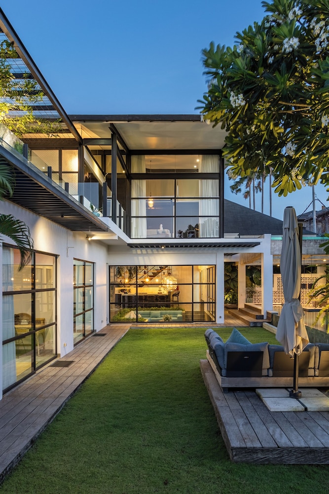 Smeralda Villa