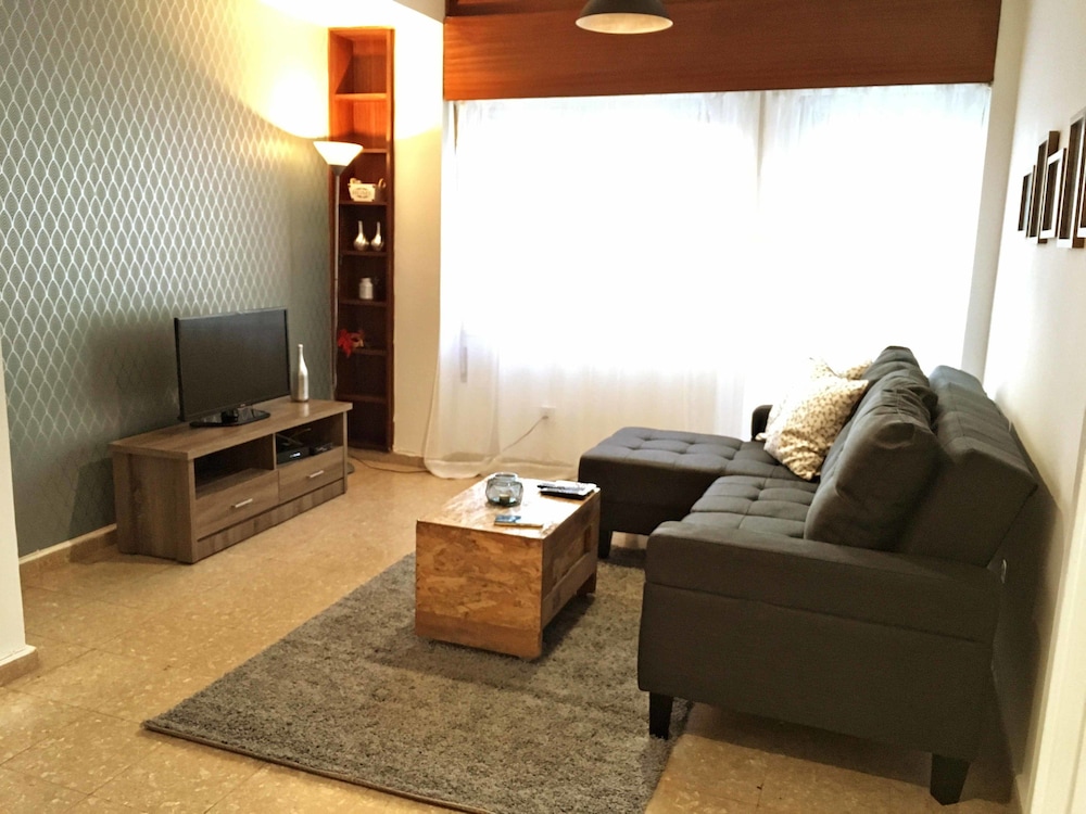 Comfortable Engomi Apartment