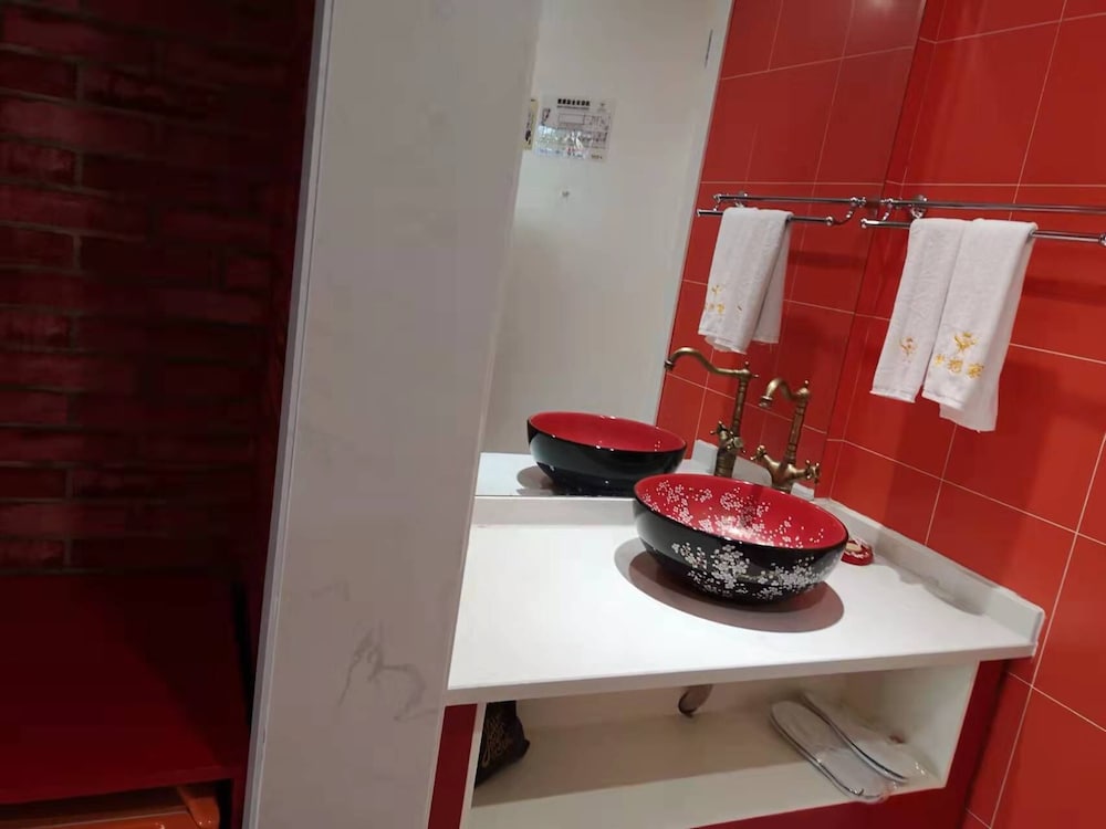 Shanghai Vacations - Dreamhouse Theme Hotel - Property Image 1