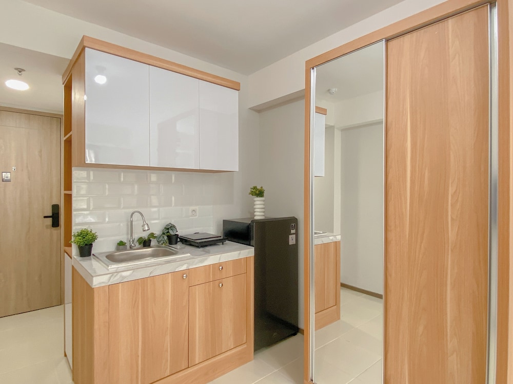 Best Deal Studio At Meikarta Apartment