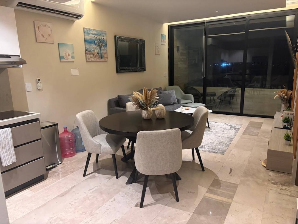 Cozy 1B & 1B Apartment Puerto Morelos With Private Beach