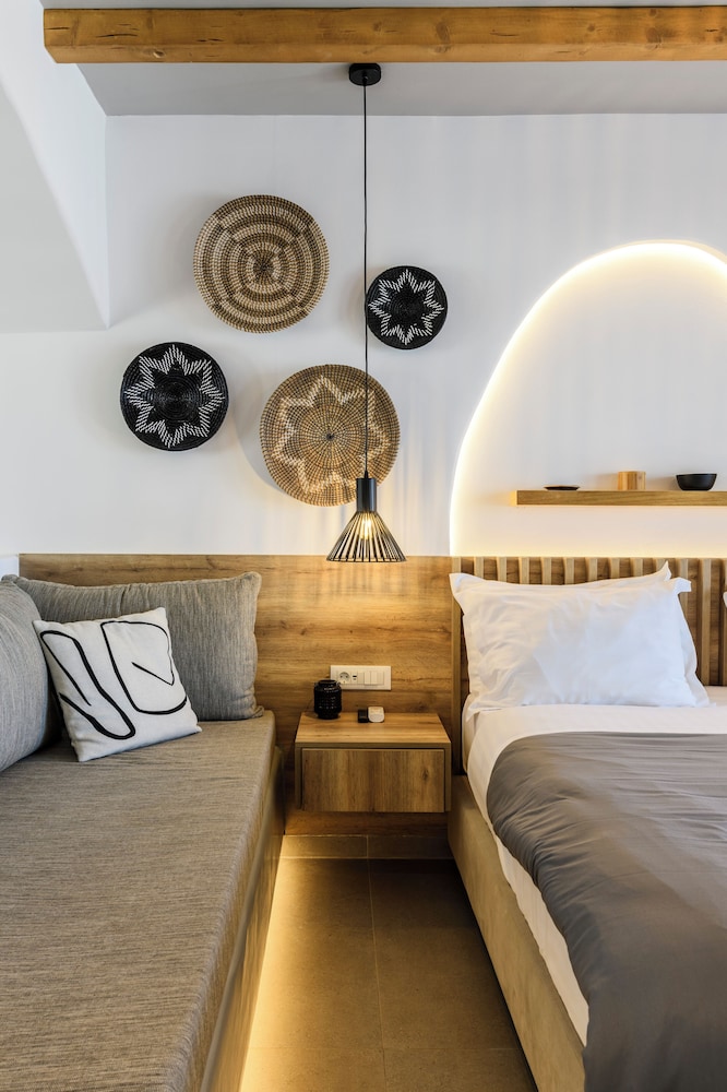 Mykonist Merchia Beach Villas & Suites