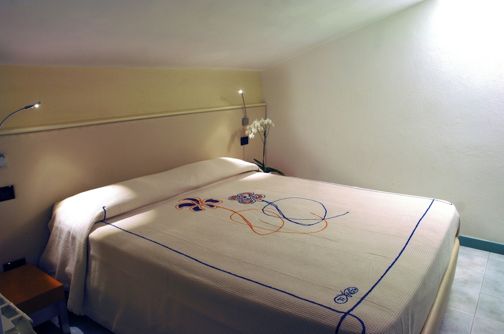 Hotel Eros Residence