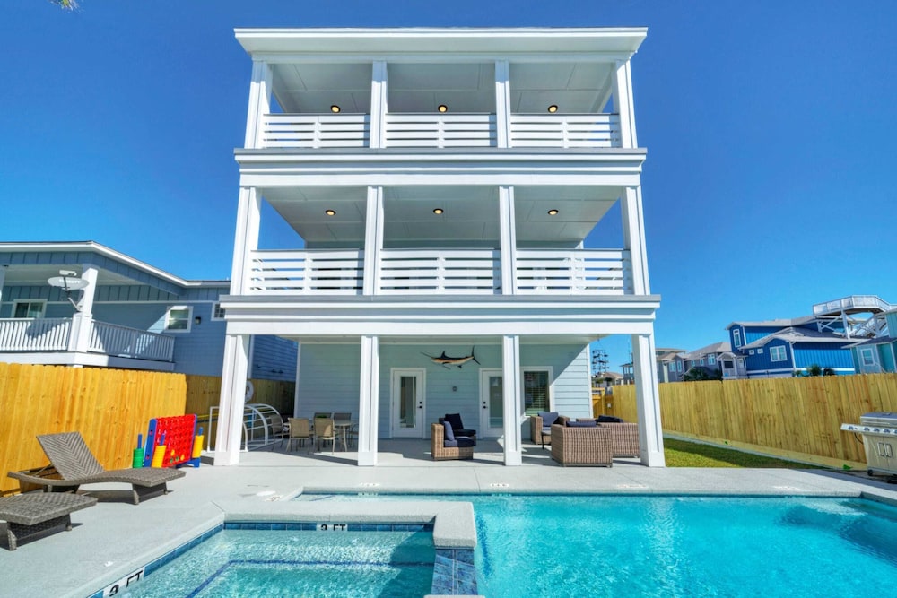 Private Pool+hot Tub, Near the Beach, Gulf Glimpse Marlin Cove by Avantstay