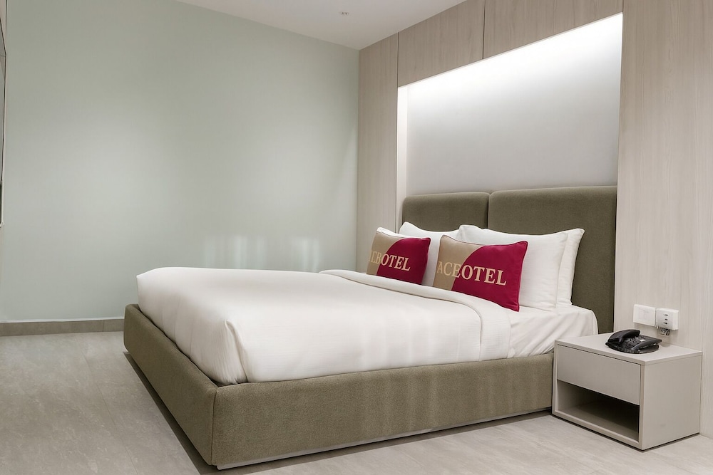 Aceotel Premier Ujjayanta