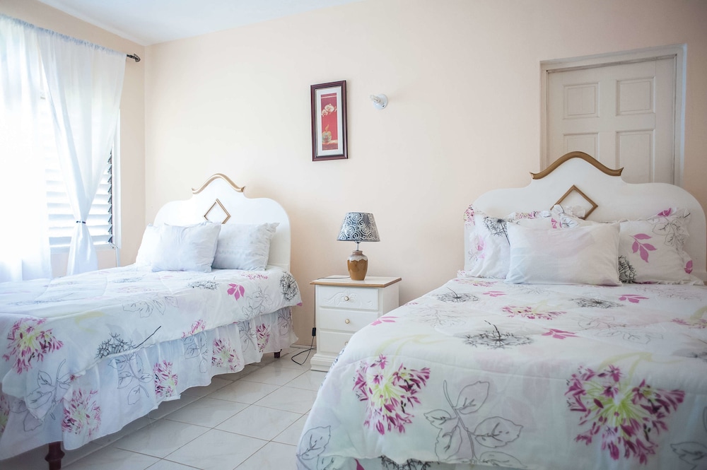 Diamond Villas and Suites
