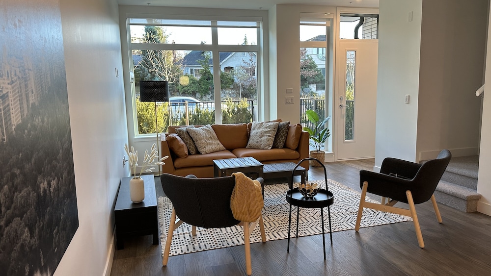 Vancouver Vacations - Ruby Red Cloud Homes Vancouver - Property Image 44