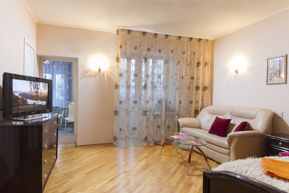 Apartment on Belkina 8B view 2