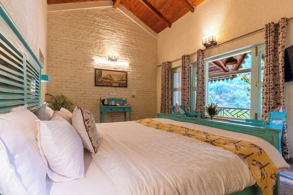 Echor Malusara Lakeview Retreat Bhimtal