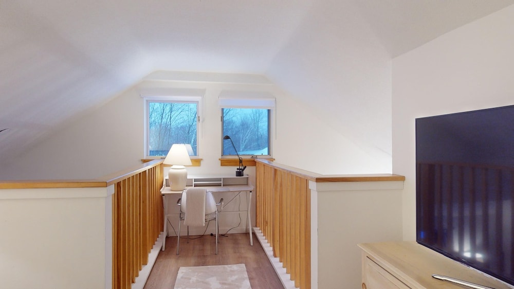 Cozy In The Woods 3 Bedroom Condo by RedAwning