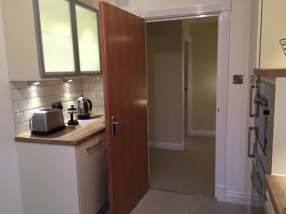 Turnberry Apartments