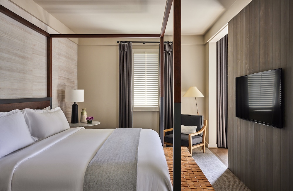 Rosewood Sand Hill 13