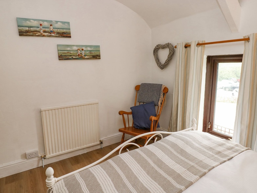 Dunnock Cottage