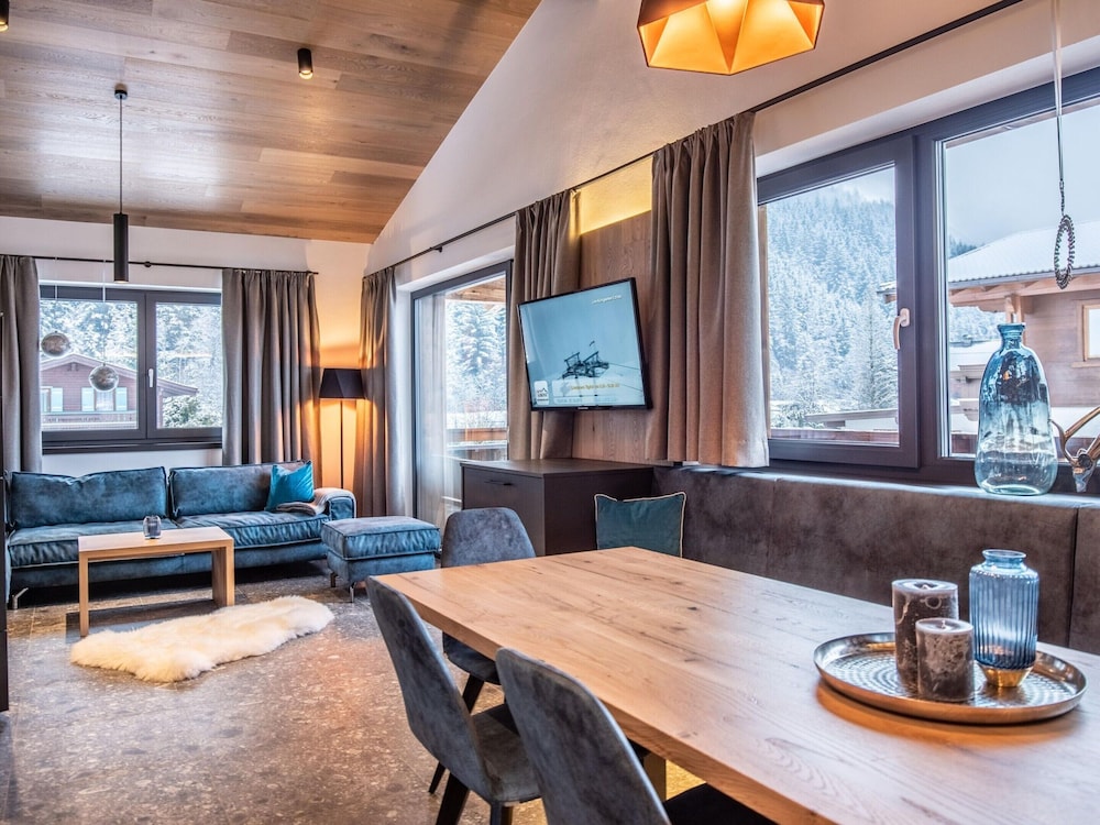 Chalet in Pinzgau Near Ski Slopes & Sauna