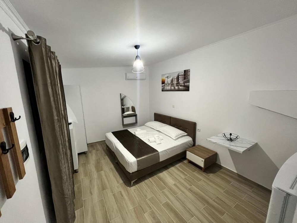 Full Moon Apartments