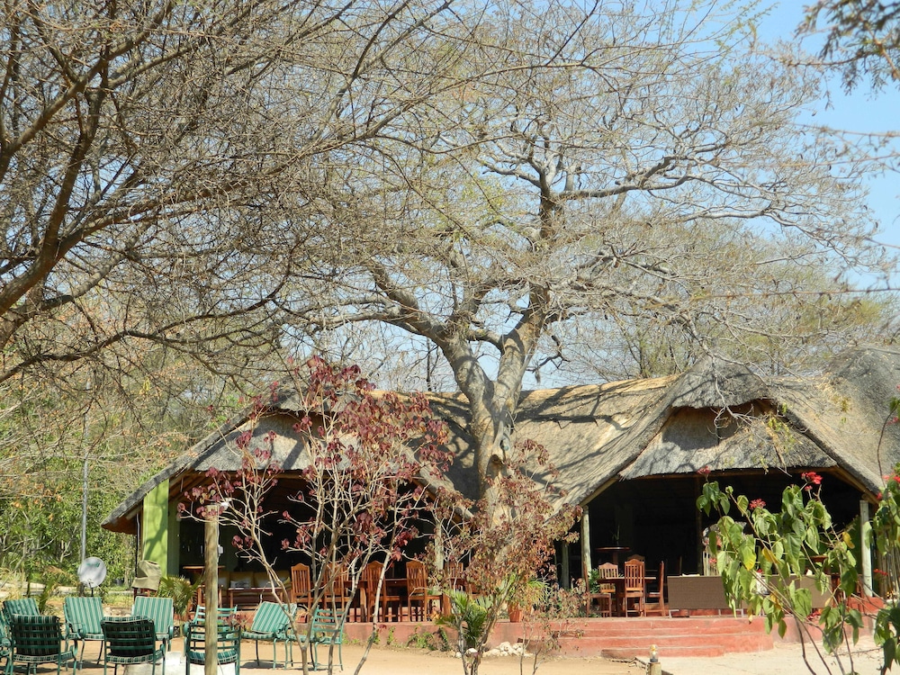 Kwalape Safari Lodge
