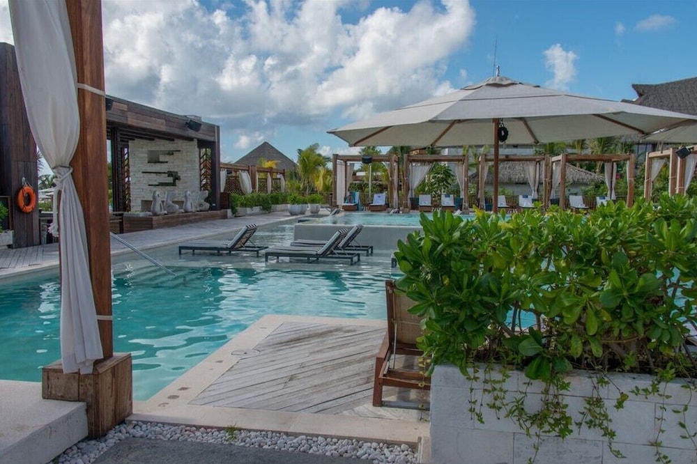 2BDMaster Grand Luxxe Villa Riviera Maya
