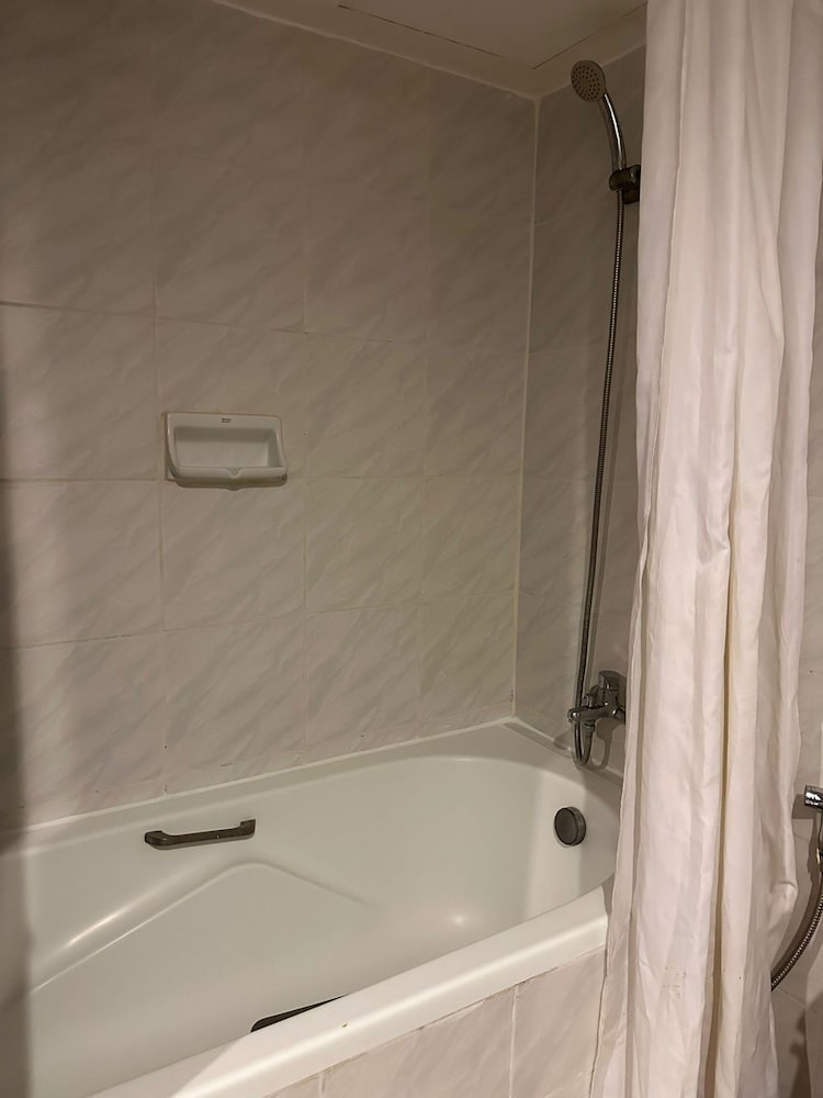 Omni Tower Sukhumvit Nana - Direct