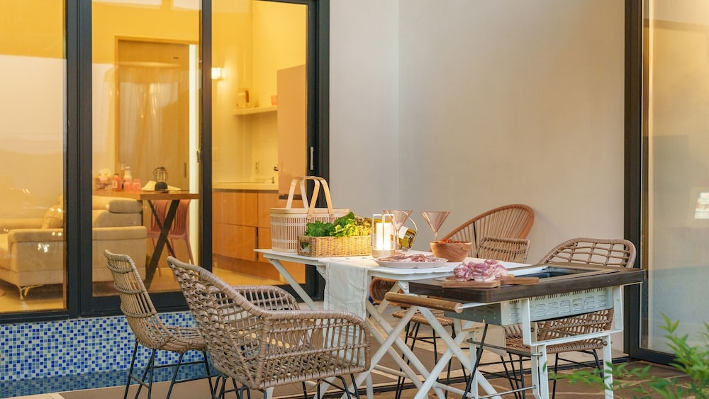 Gyeongju Rose Breeze Pool Villa Pension