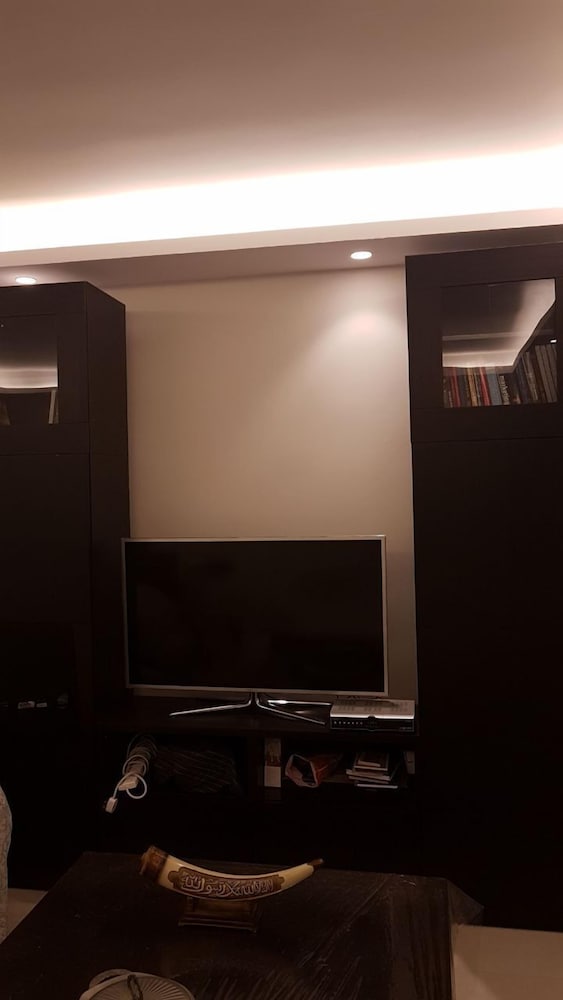 1 New Bedroom Apartment on Airport Road