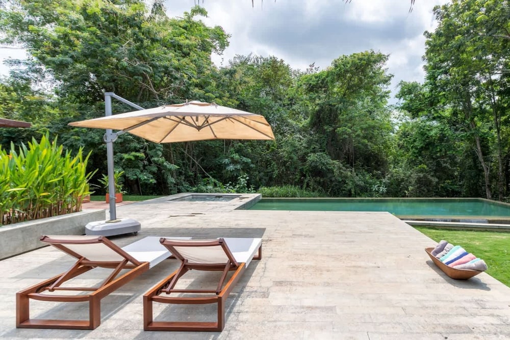Atonishing 5BR Villa at Mesa de Yeguas