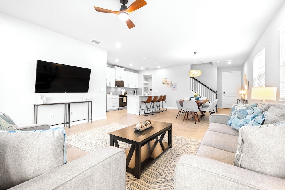 Waterview Luxury Retreat for 12!