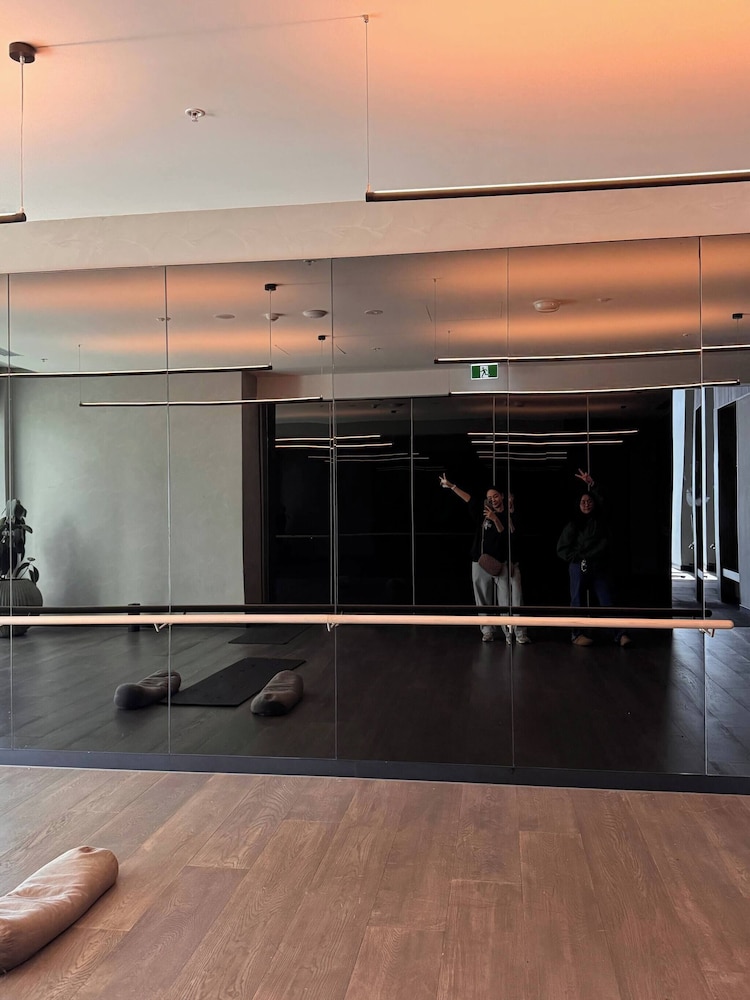 Luxury 2-bedroom Apartment in the Heart of Melbourne