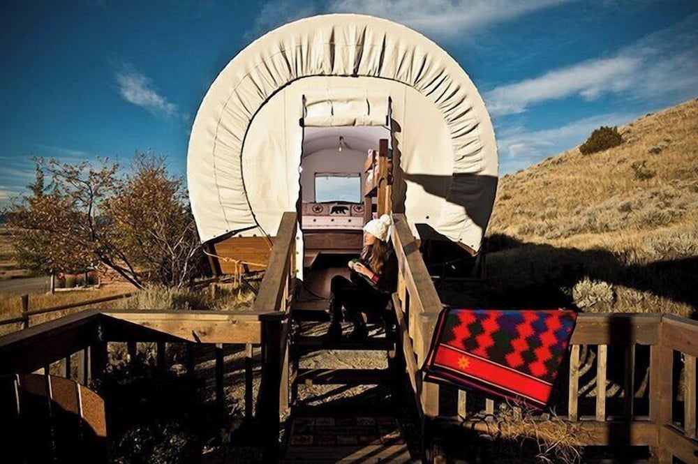 Chico Hot Springs Resort & Day Spa