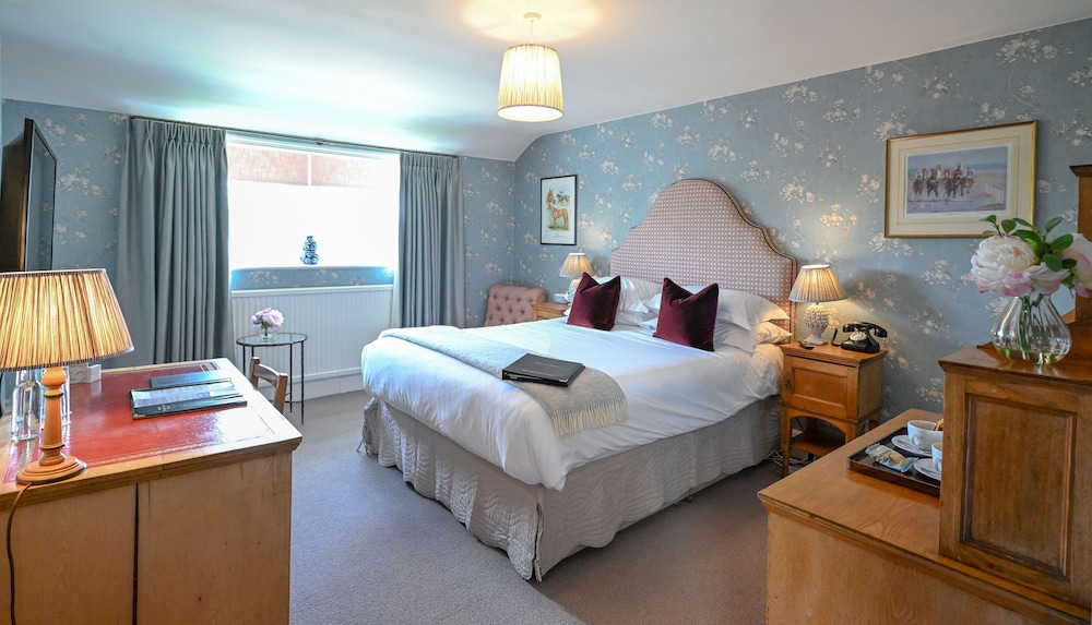 Newmarket Vacations - The Jockey Club Rooms - Property Image 88