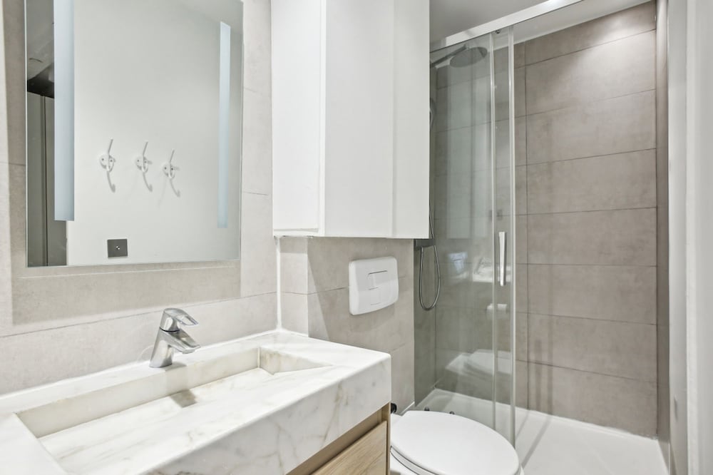 Lavie Maison AC Center of Paris