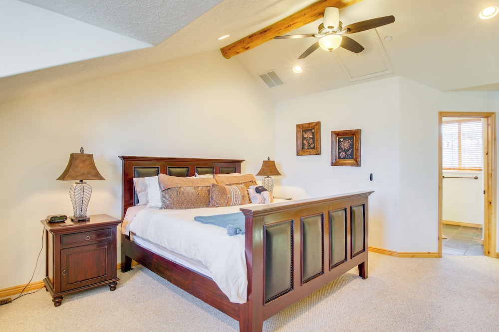 Mtn-view Gem Near Skiing & Golf in Eden!