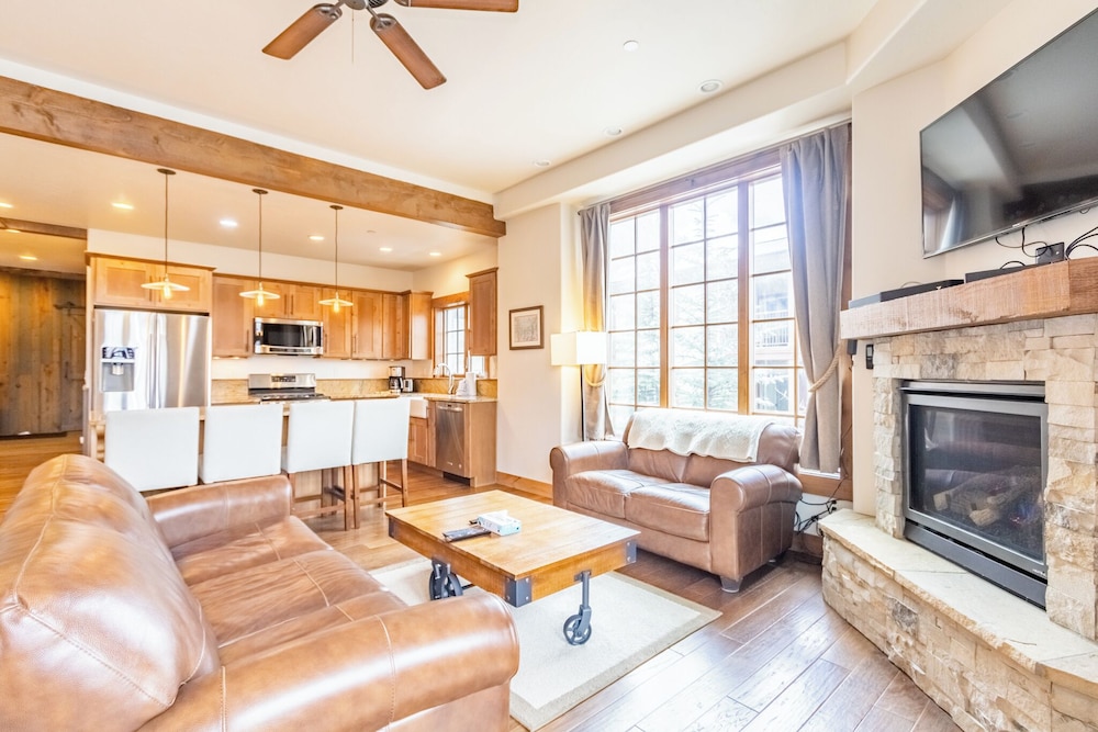 West Main Unit 102c
