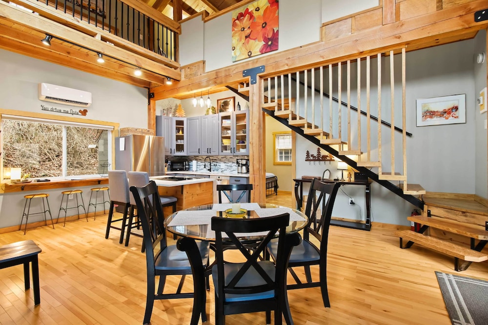'the Nuthouse on Squirrel Creek': Ski, Hike & Fish