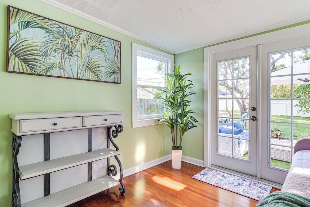 St Pete Home for Retreat & Corporate Travelers