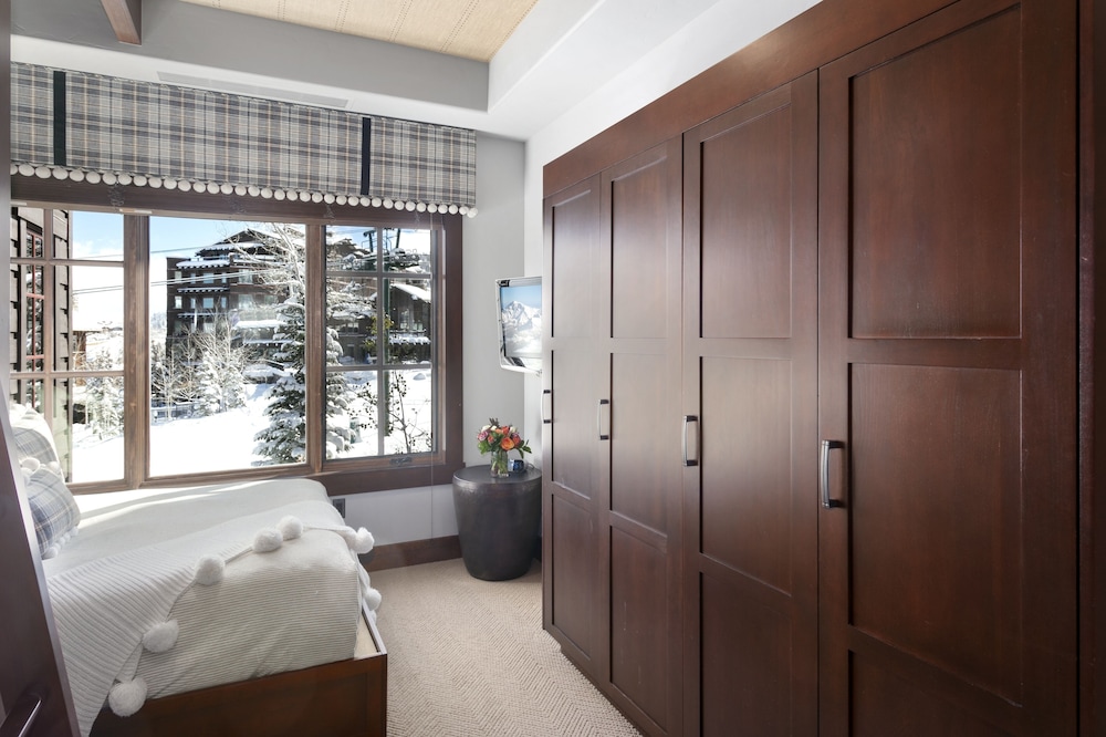 Flagstaff Lodge at Deer Valley Resort - Three Bedroom Residence #408 3 Condo