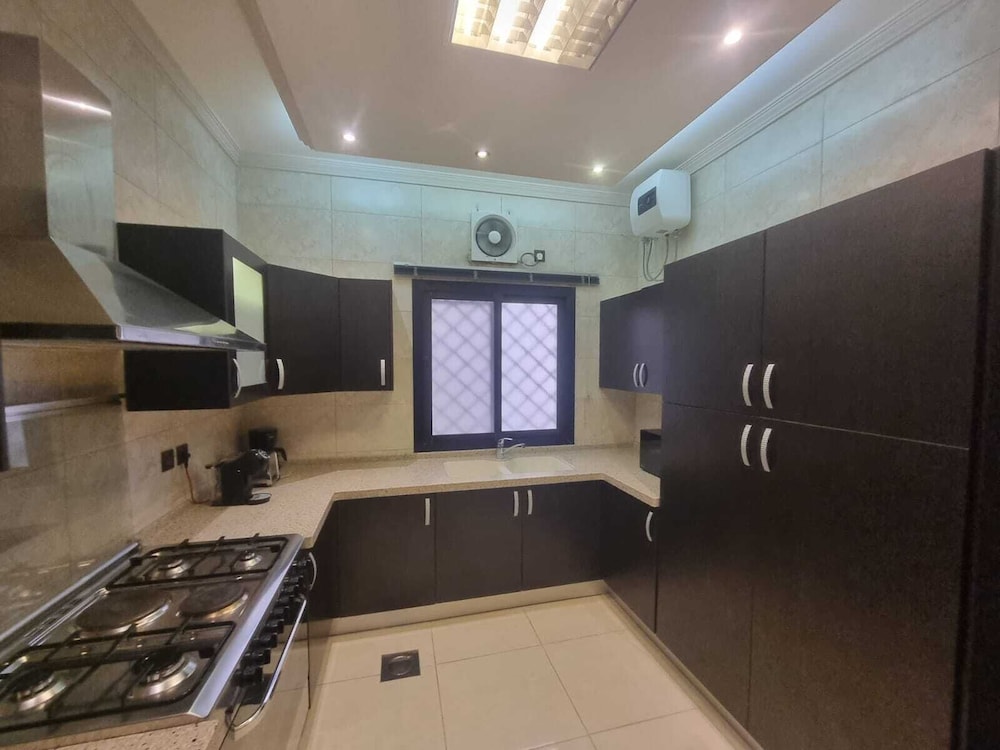 Hometel Khozama Jed