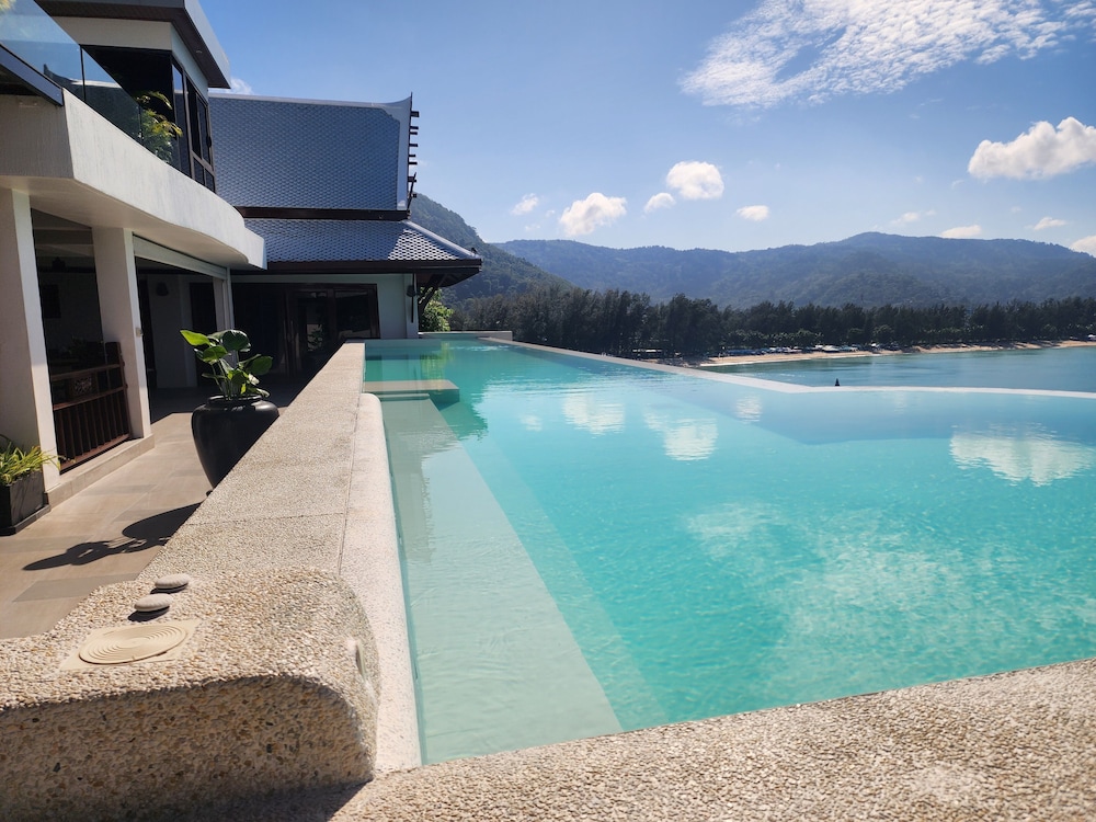 Luxury Seaview 6 Bedrooms With Infinity Pool Villa, Private Gym, Superfast Wifi