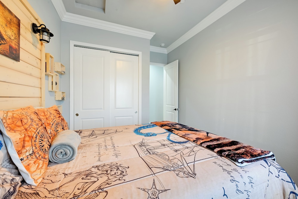 Day Trip to Yosemite: Spacious Home w/ Fireplace