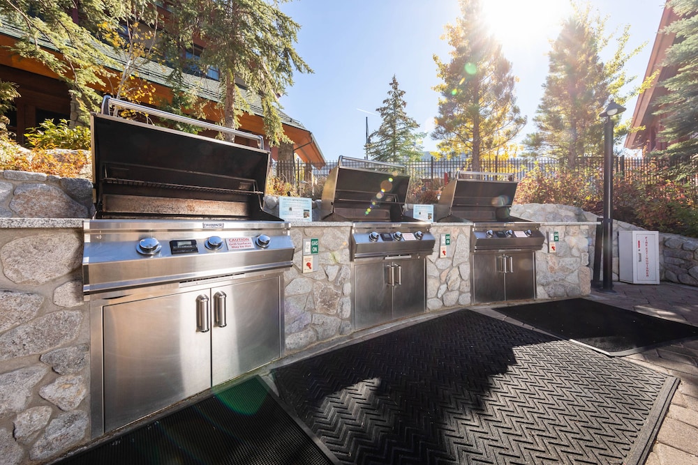Lake Tahoe Vacations - Marriott Grand Residence Club, Lake Tahoe - 1 to 3 bedrooms Pent - Property Image 44