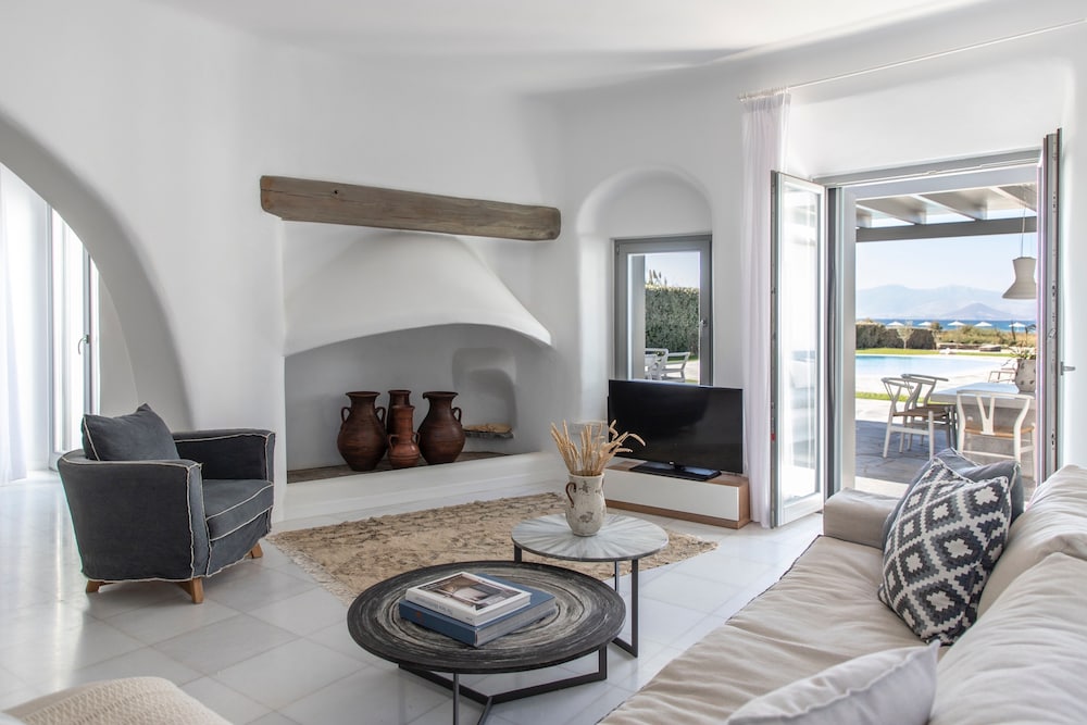 Aqua Breeze Villas Naxos