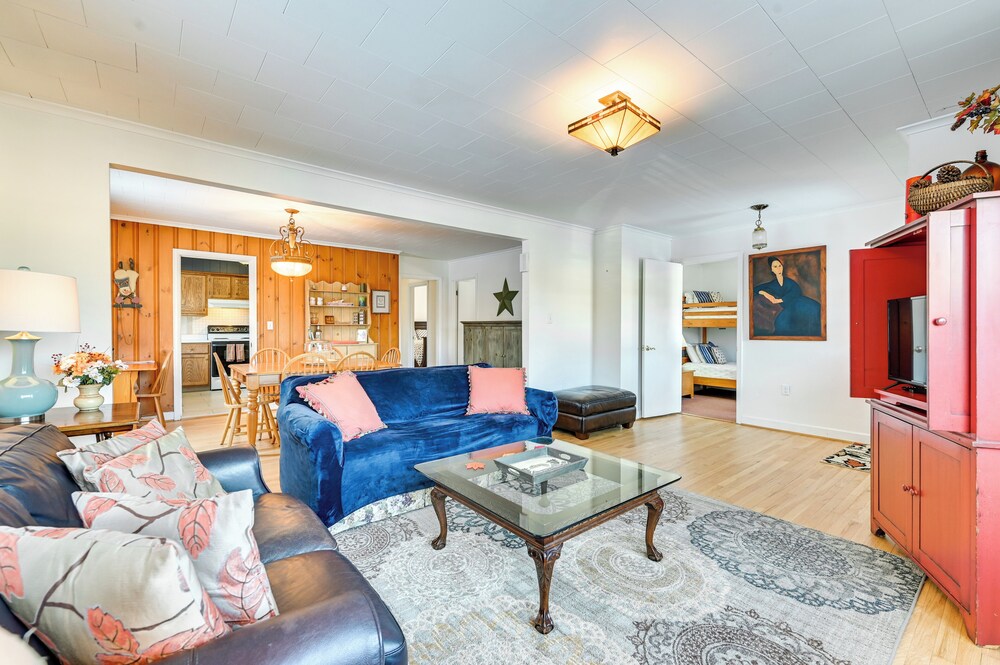 Family-friendly Home in Downtown North Creek