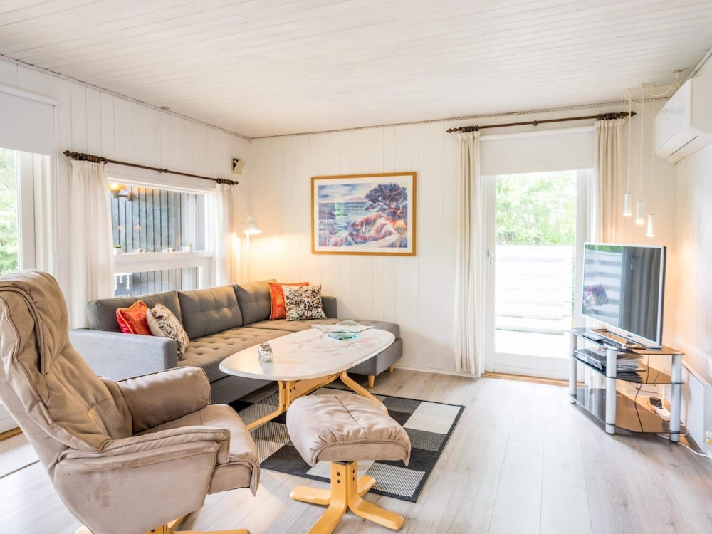 6 Person Holiday Home in Norre Nebel