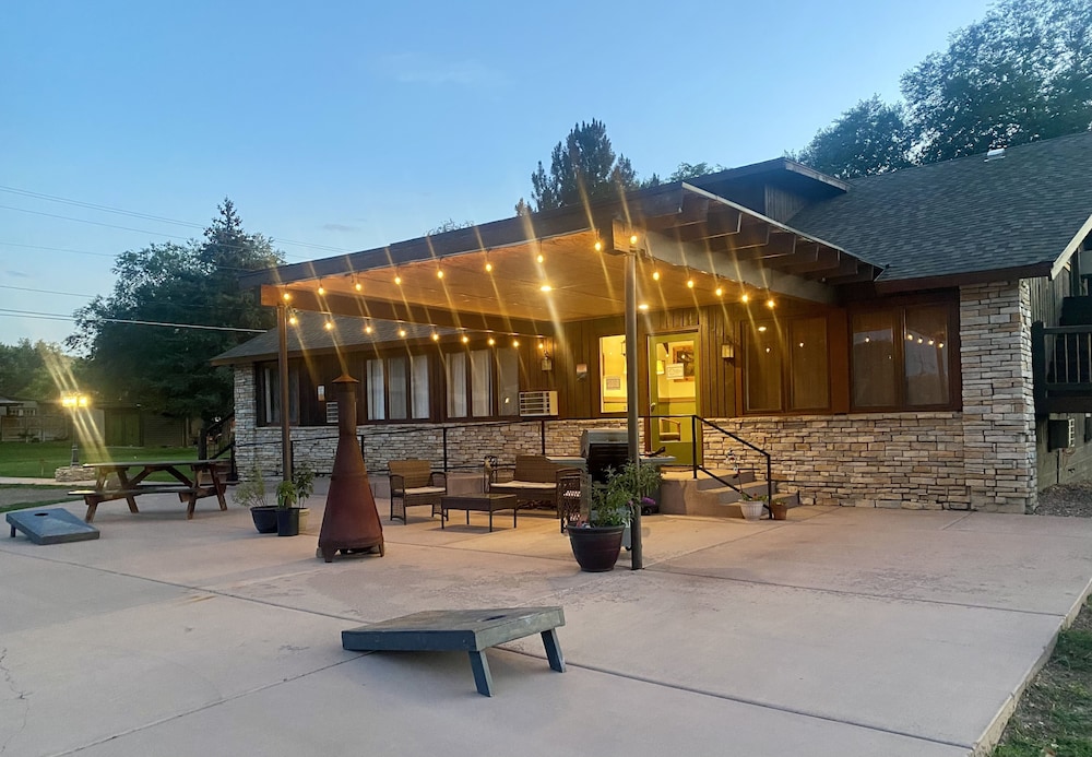 Moosehead Lodge & Cabins