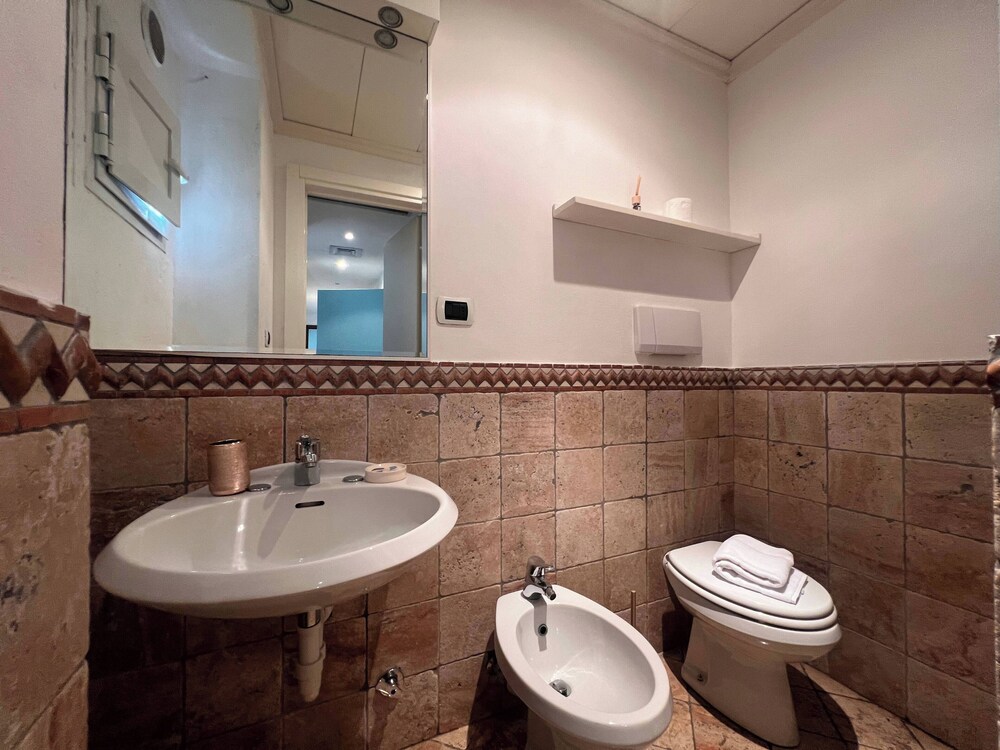 Charming Apt Near the Beach