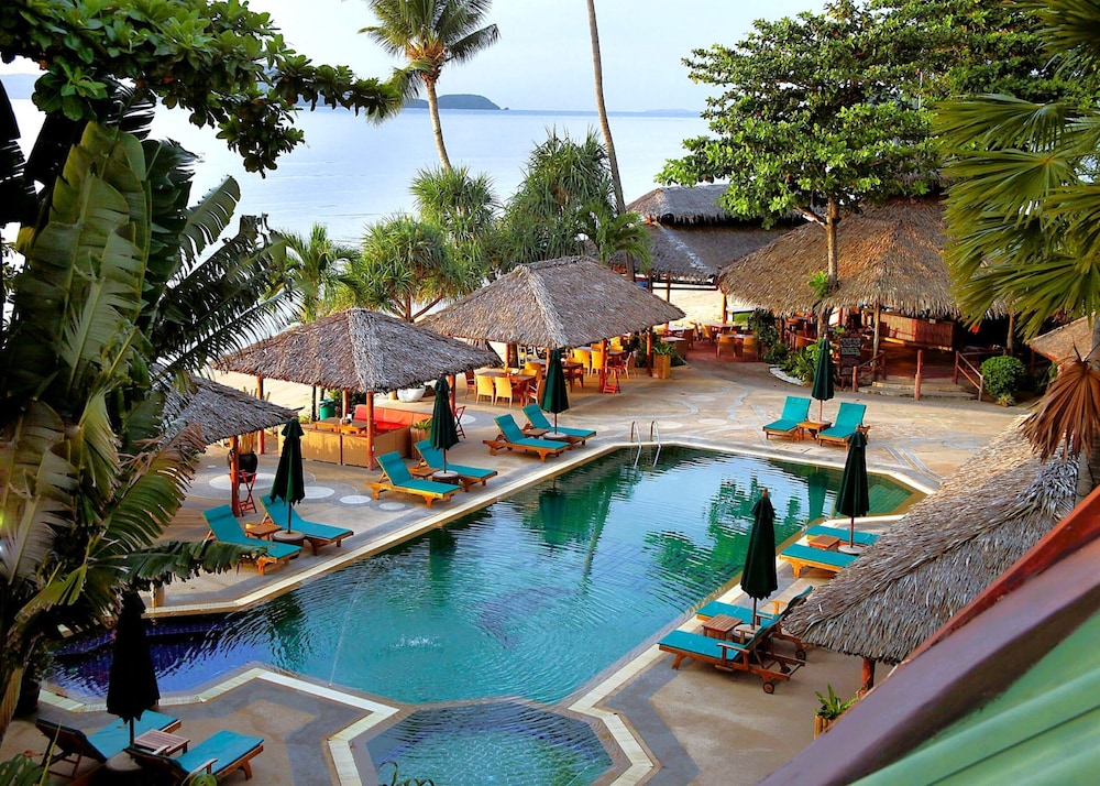 Friendship Beach Resort & Atmanjai Wellness Spa