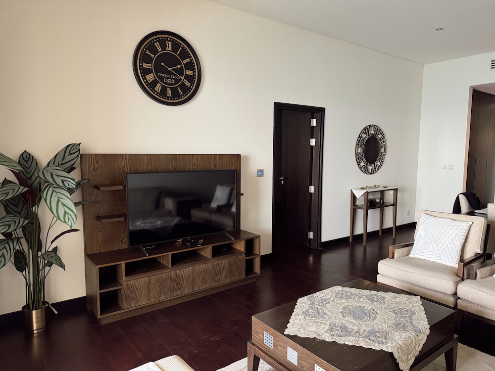 Resort Apartments - Royal Amwaj North