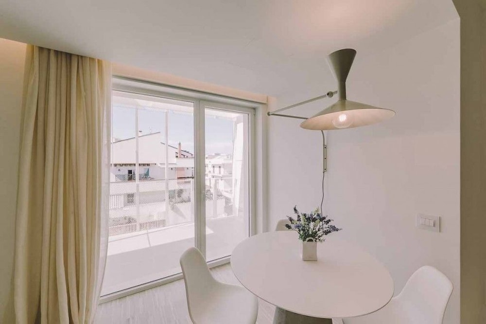 Suite 10