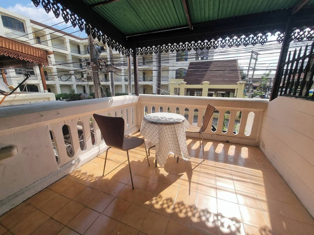 Chiang Mai Oasis 2-bedroom Home With Private Entrance & Modern Amenities