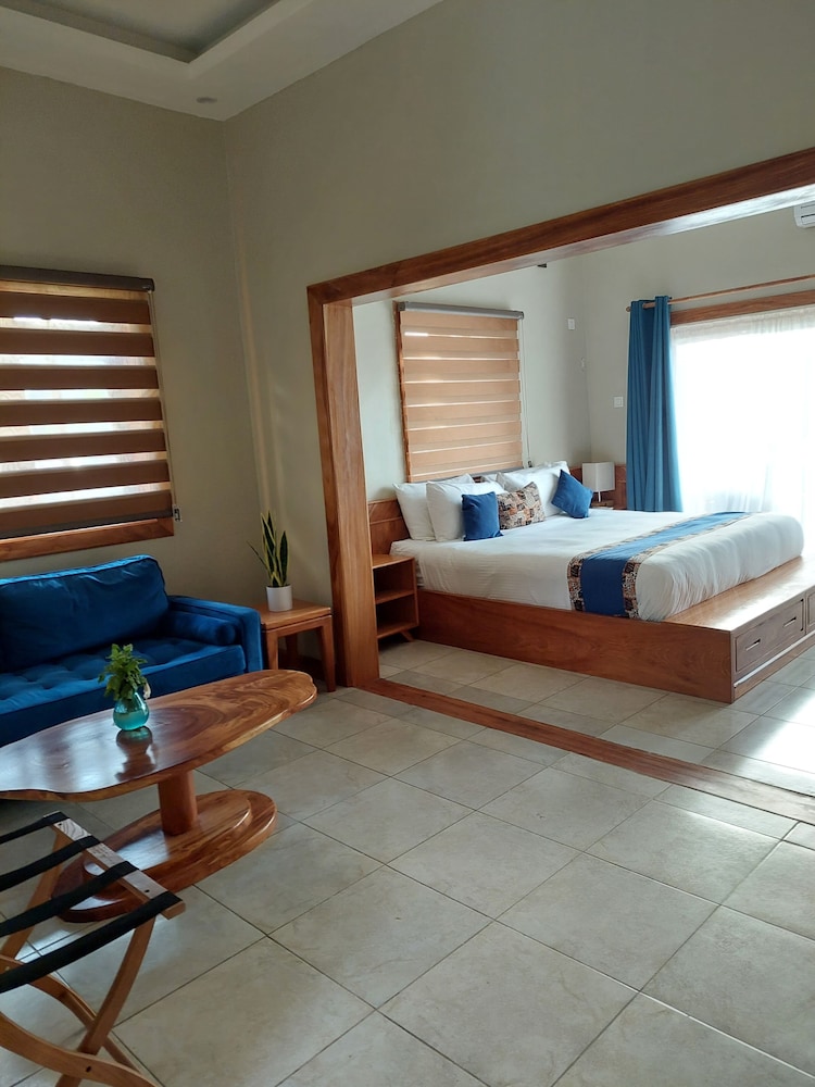 Mozza Beach Resort