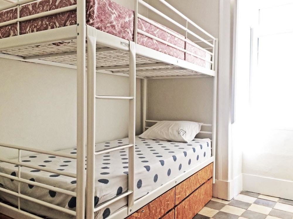 Friendly Hills Bairro Alto - Hostel view 4